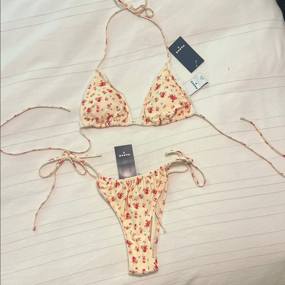 Parke x Target Collab -Women's Eyelet Trim Triangle Bikini SET - Cream Floral S